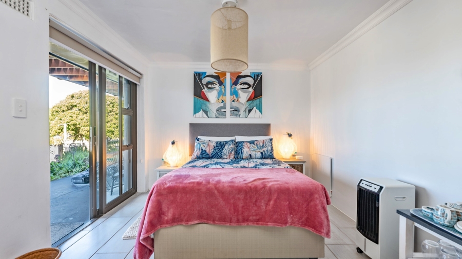 4 Bedroom Property for Sale in Suiderstrand Western Cape